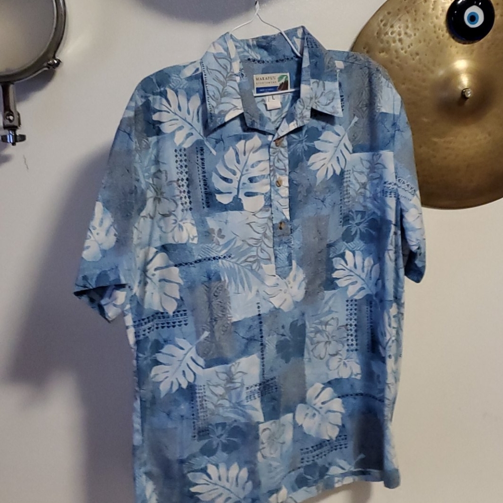 Hawaiian shirt